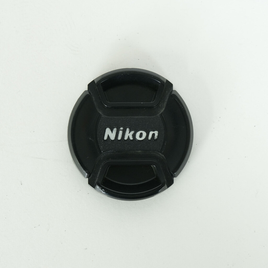 Nikon AF-S DX NIKKOR 18-55mm F3.5-5.6 G VR