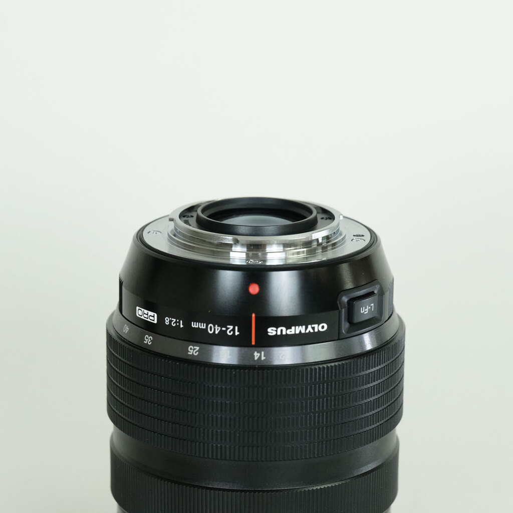 OLYMPUS M.ZUIKO DIGITAL ED 12-40mm F2.8 PRO OLYMPUS M.ZUIKO DIGITAL ED 12-40mm F2.8 PRO