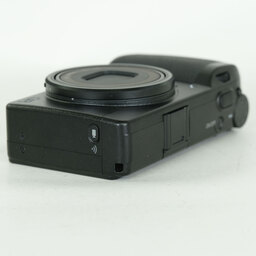RICOH GR III