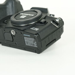OLYMPUS OM-D E-M1 Mark III