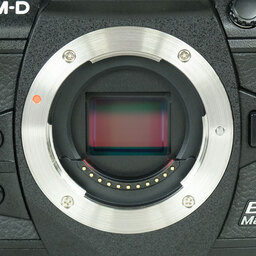 OLYMPUS OM-D E-M1 Mark III