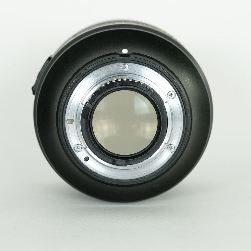 Nikon AF-S NIKKOR 105mm f/1.4E EDの出品 | ONE SCENE（ワンシーン）