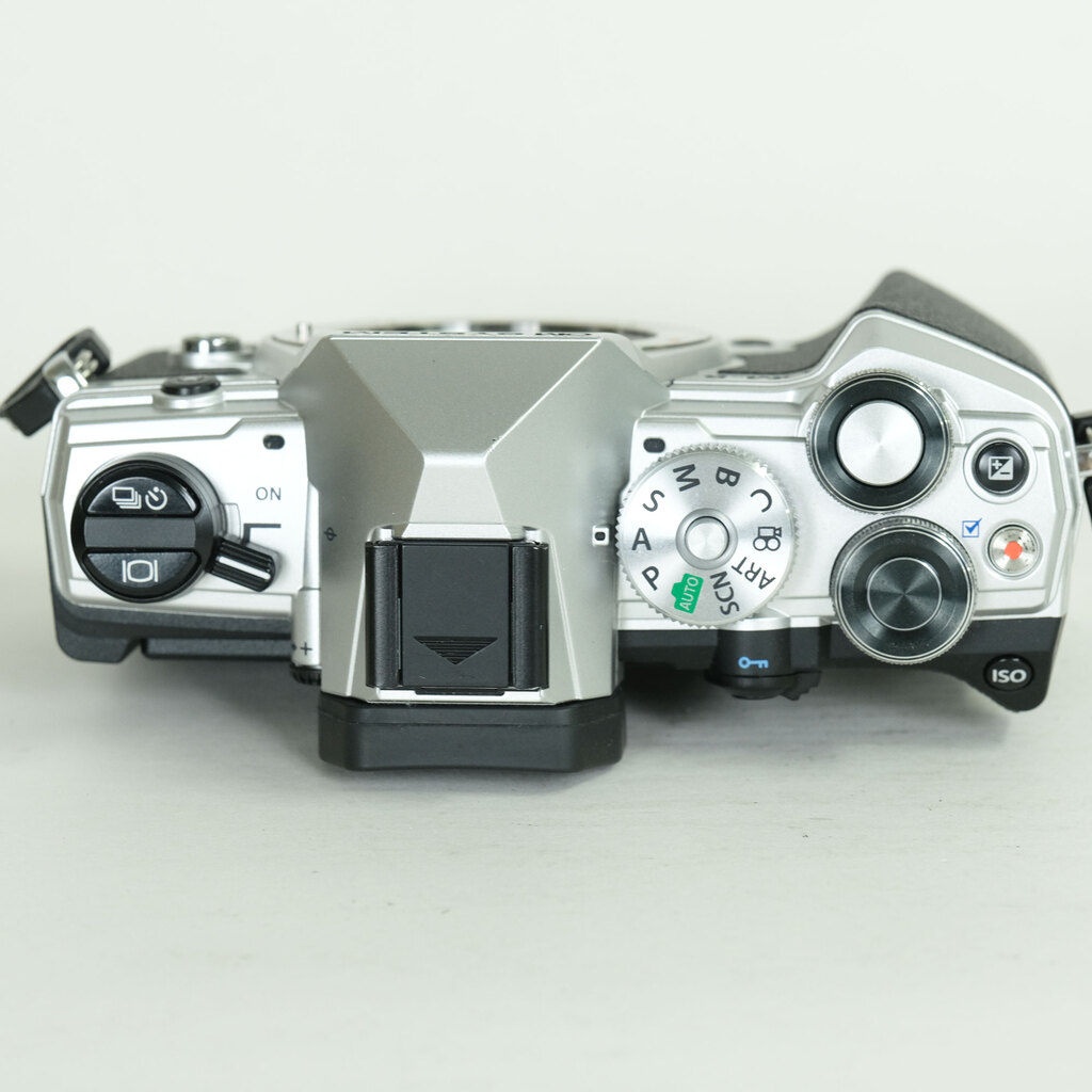 OM SYSTEM OM-5