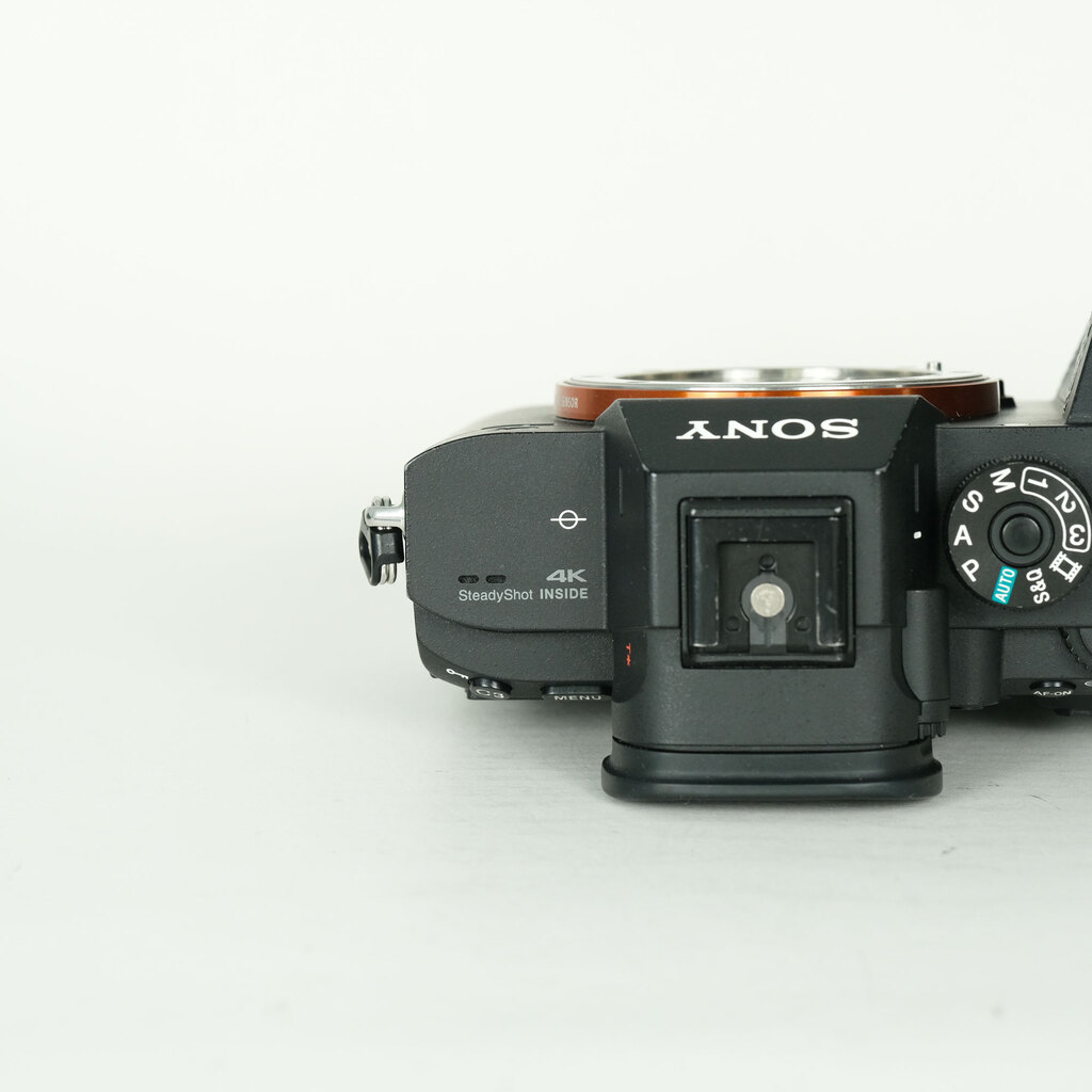 SONY α7R III（ILCE-7RM3）の出品 | ONE SCENE（ワンシーン）