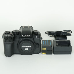 Panasonic LUMIX DC-G99 Panasonic LUMIX DC-G99