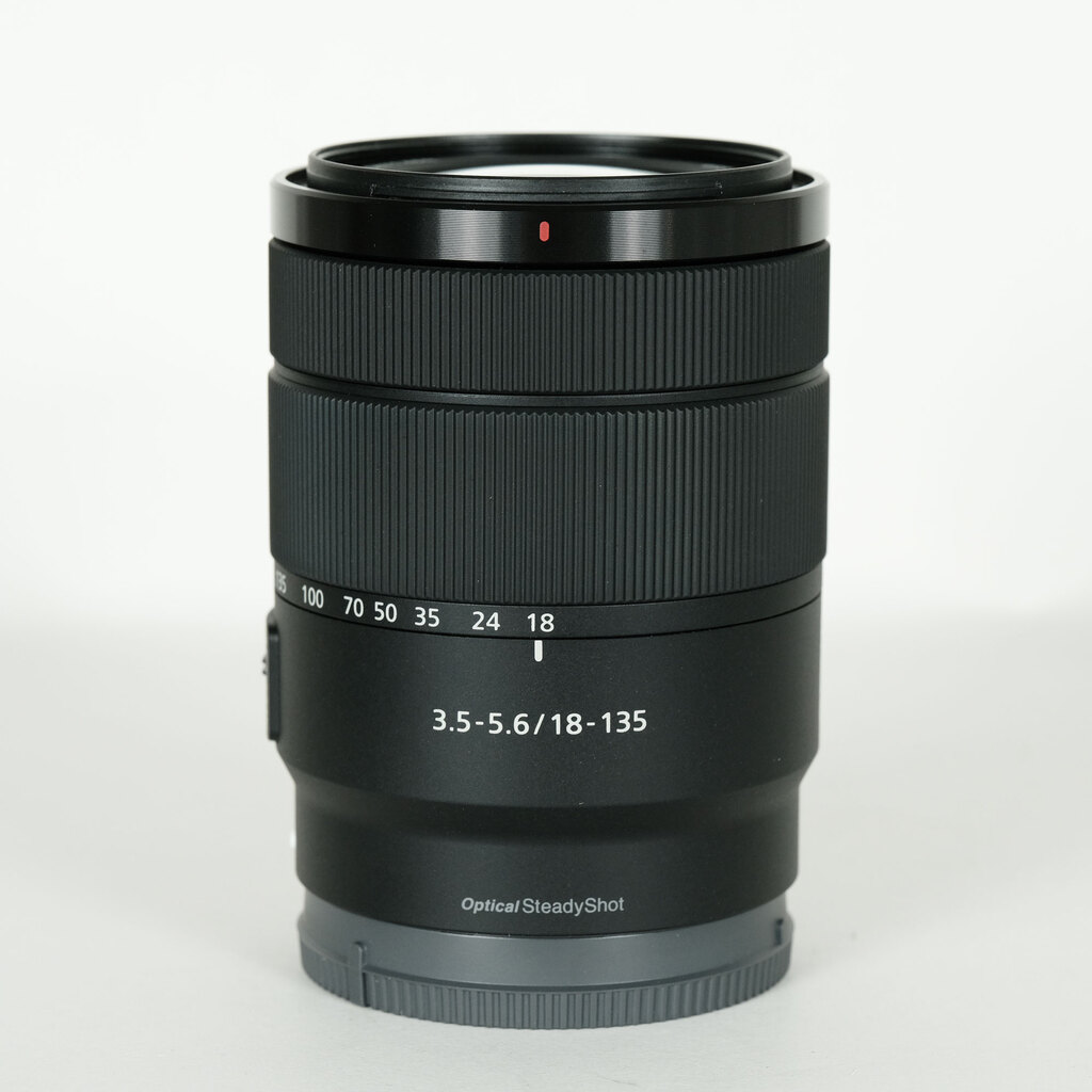 SONY E 18-135mm F3.5-5.6 OSS SEL18135