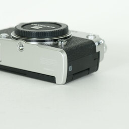OLYMPUS PEN-F