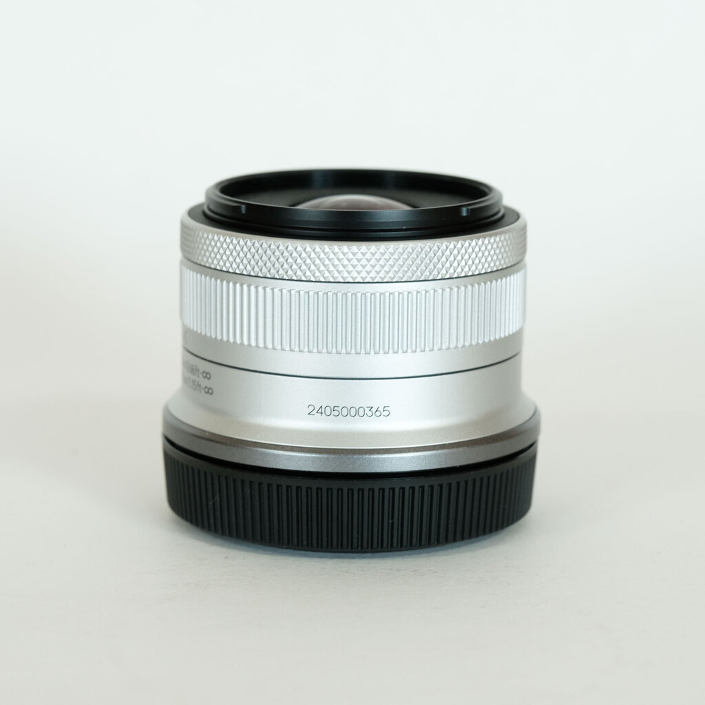 Canon RF-S 18-45mm F4.5-6.3 IS STM