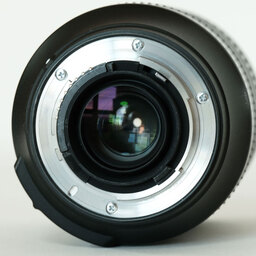 Nikon AF-S NIKKOR 28-300mm f/3.5-5.6G ED VR