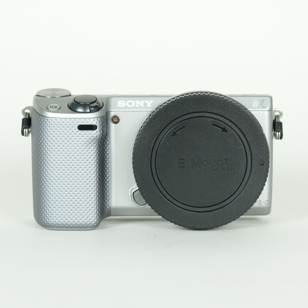 SONY α NEX-5R ボディ シルバーの出品 | ONE SCENE（ワンシーン）