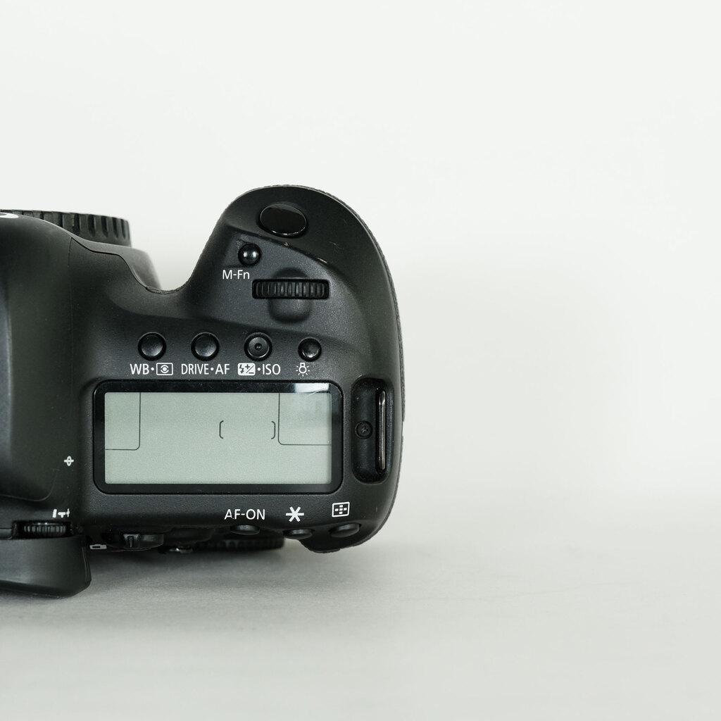 Canon EOS 5D Mark IV