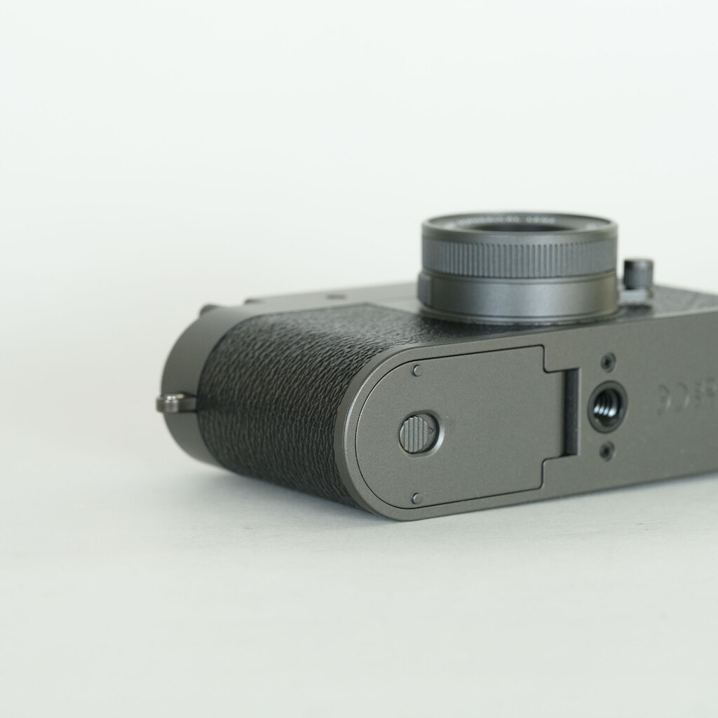 FUJIFILM X half X-HF1