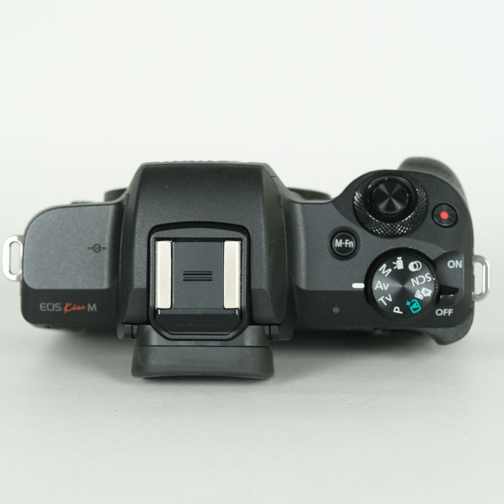 Canon EOS Kiss M