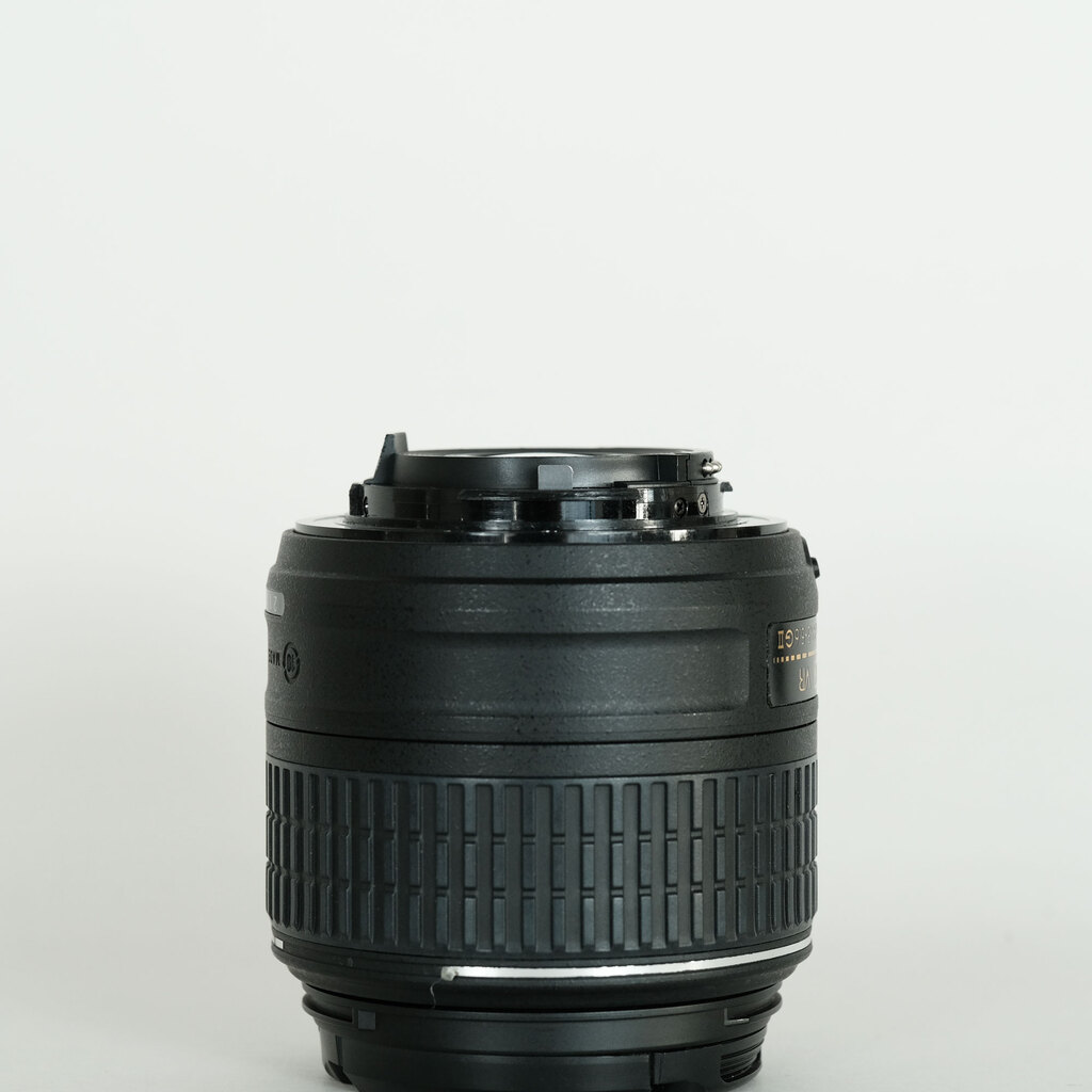 Nikon AF-S DX NIKKOR 18-55mm f3.5-5.6G VR II