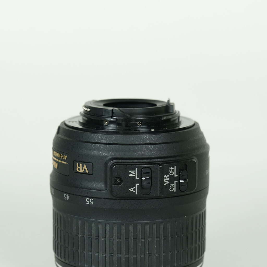 Nikon AF-S DX NIKKOR 18-55mm F3.5-5.6 G VRの出品 | ONE SCENE（ワン