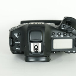 Canon EOS-1D X Mark II