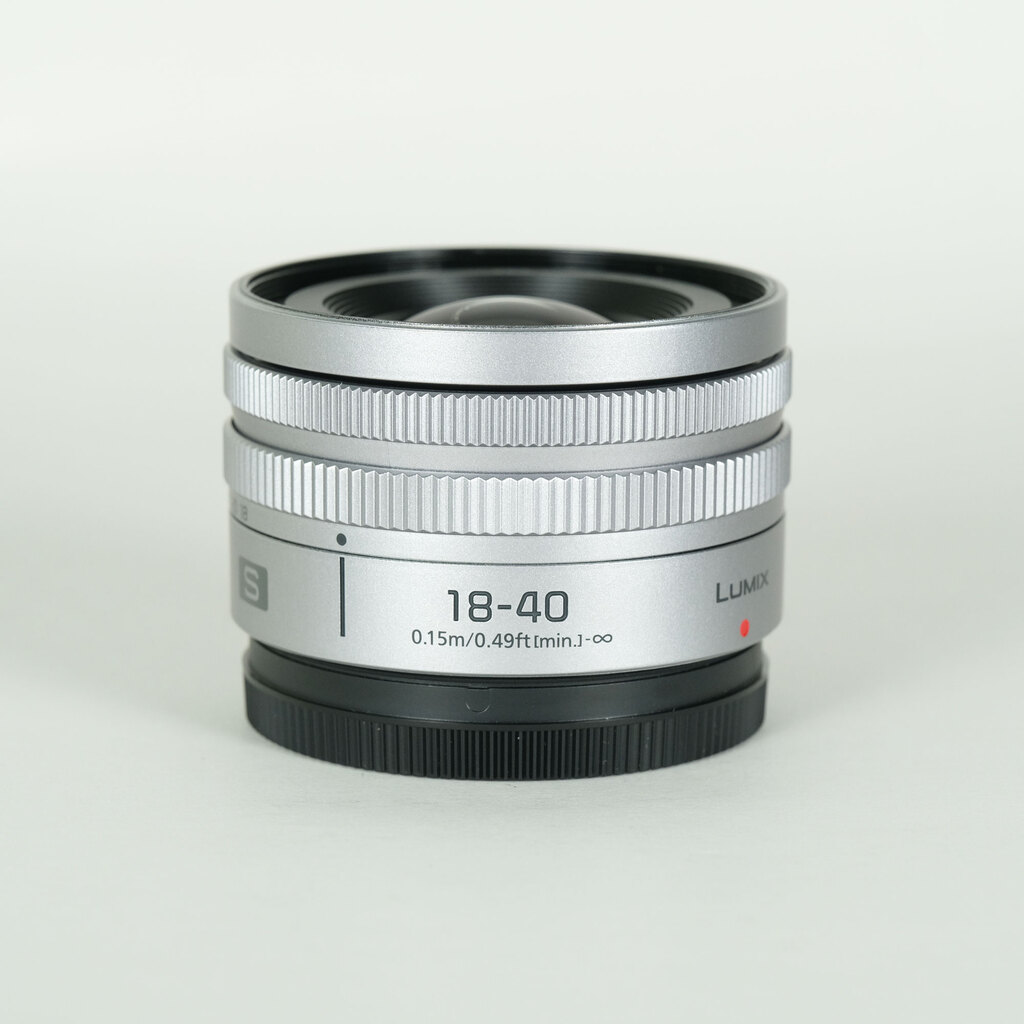 Panasonic LUMIX S 18-40mm F4.5-6.3の出品 | ONE SCENE（ワンシーン）