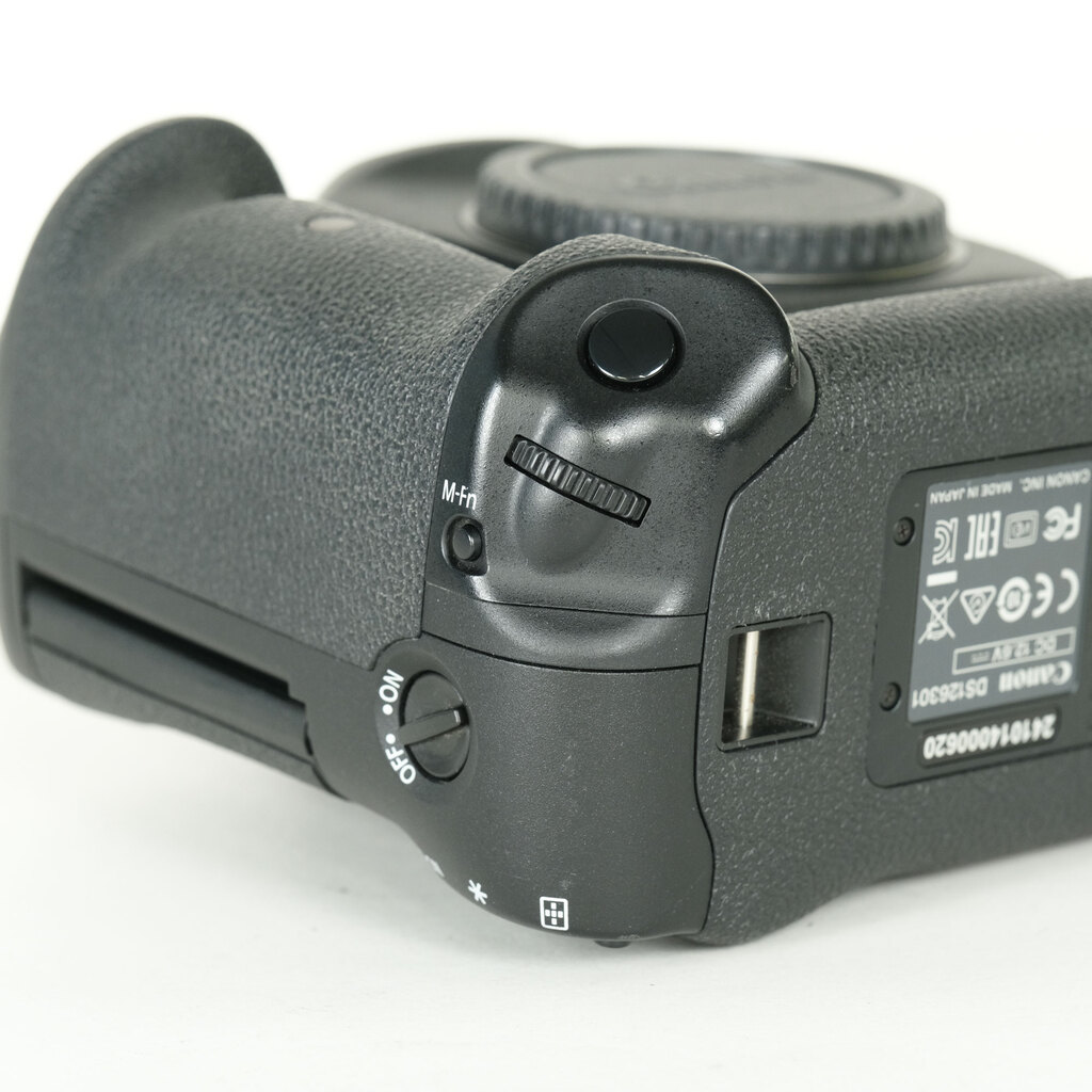 Canon EOS-1D Xの出品 | ONE SCENE（ワンシーン）