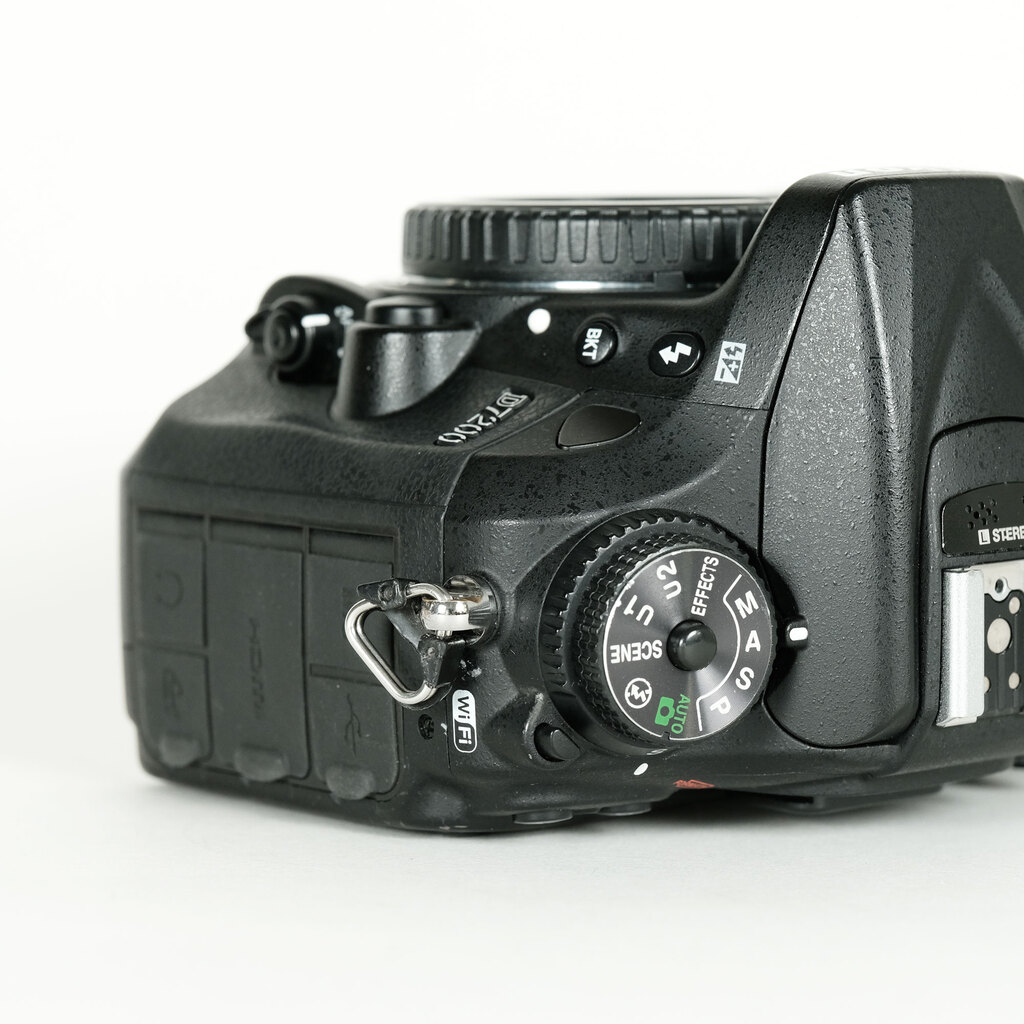 Nikon D7200