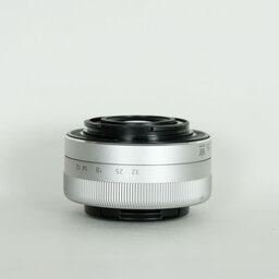 Panasonic LUMIX G VARIO 12-32mm / F3.5-5.6 ASPH. / MEGA O.I.S.