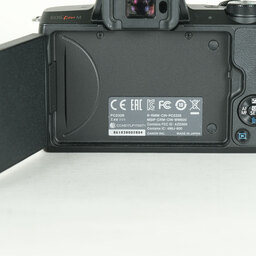 Canon EOS Kiss M Canon EOS Kiss M