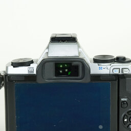 OLYMPUS OM-D E-M5 ボディ シルバー