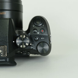 Panasonic LUMIX DMC-FZ300