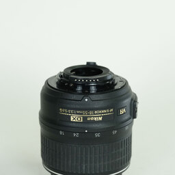 Nikon AF-S DX NIKKOR 18-55mm F3.5-5.6 G VR Nikon AF-S DX NIKKOR 18-55mm F3.5-5.6 G VR