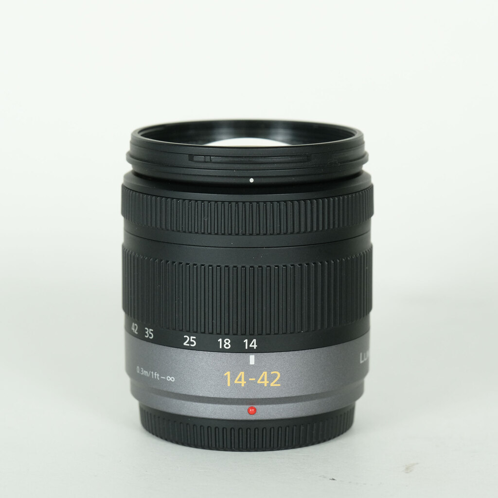 Panasonic LUMIX G VARIO 14-42mm F3.5-5.6 ASPH./MEGA O.I.S.