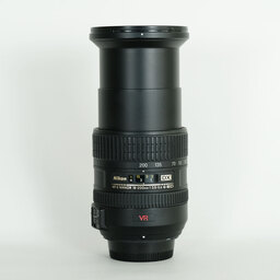 Nikon AF-S DX VR Zoom-Nikkor 18-200mm F3.5-5.6G IF-ED