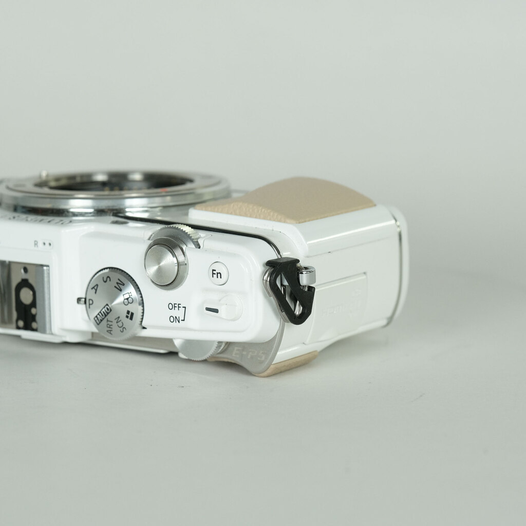OLYMPUS PEN E-P5 ボディ ホワイト