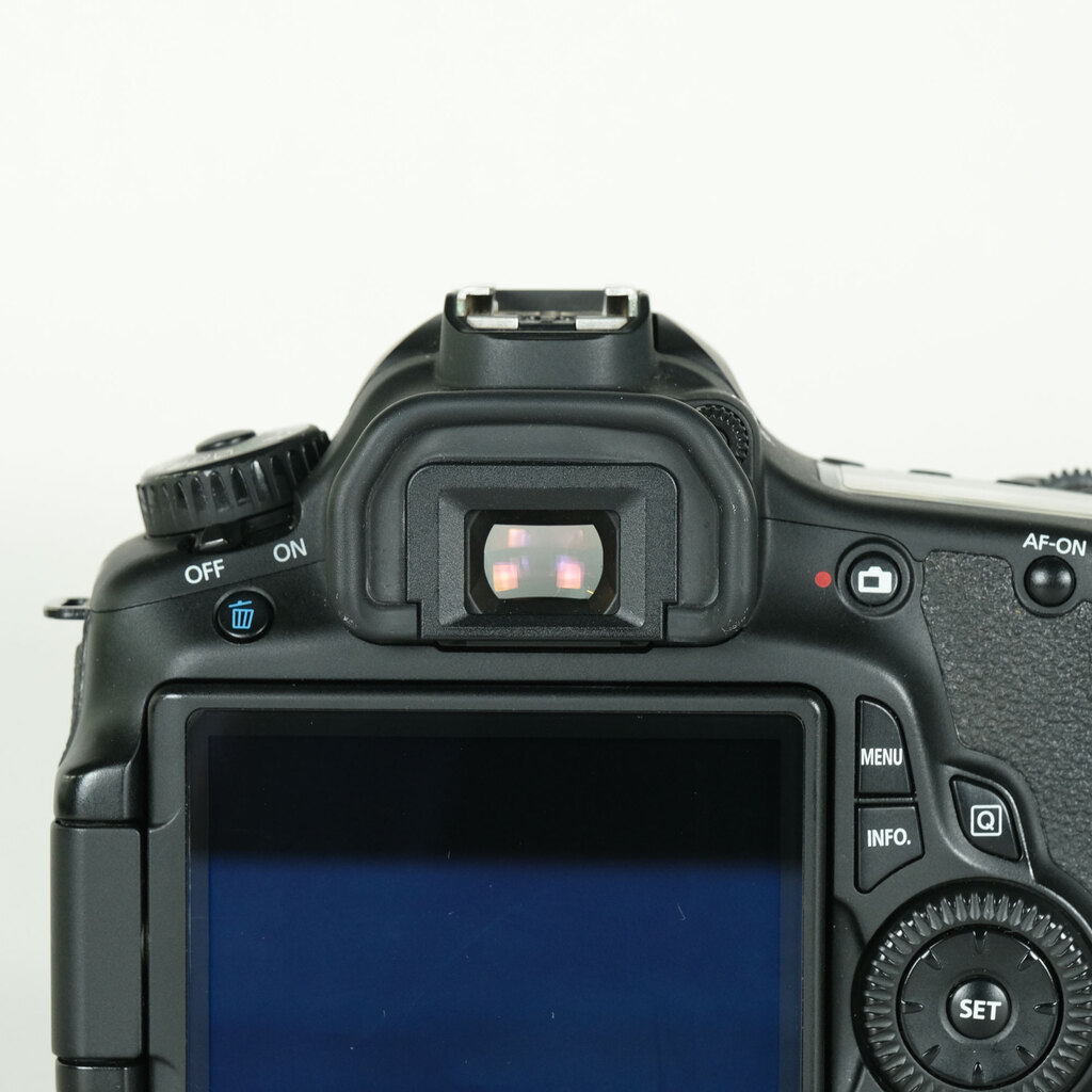 Canon EOS 60D ボディの出品 | ONE SCENE（ワンシーン）