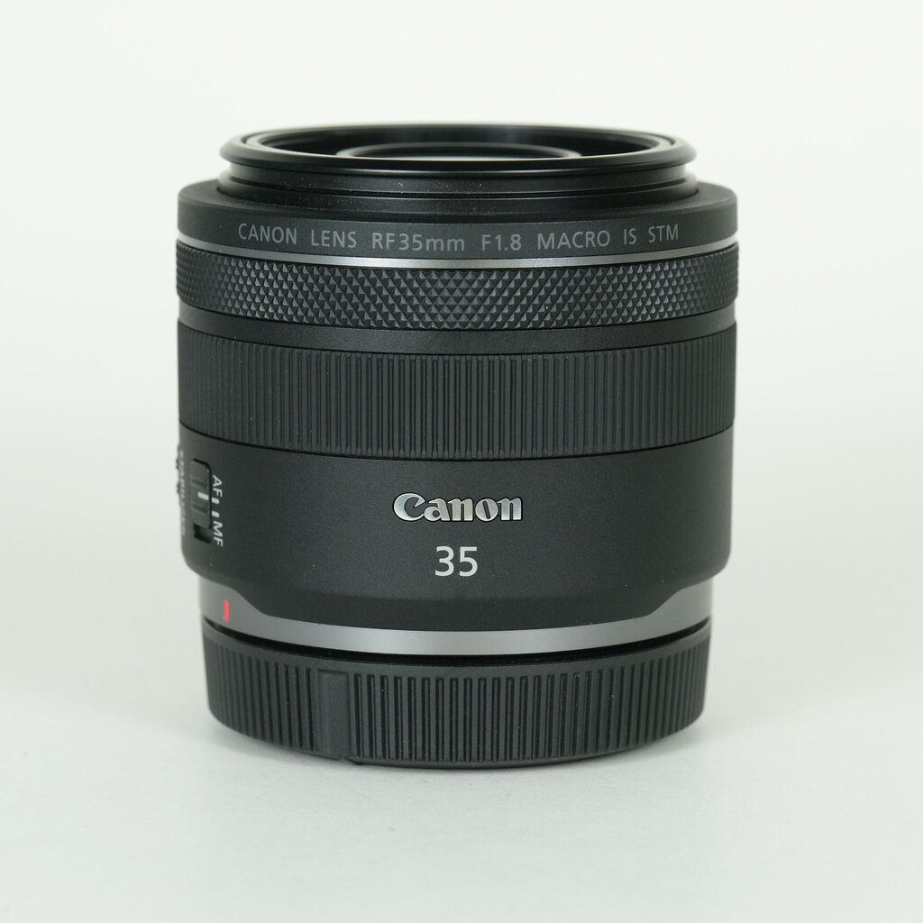 Canon RF35mm F1.8 MACRO IS STM