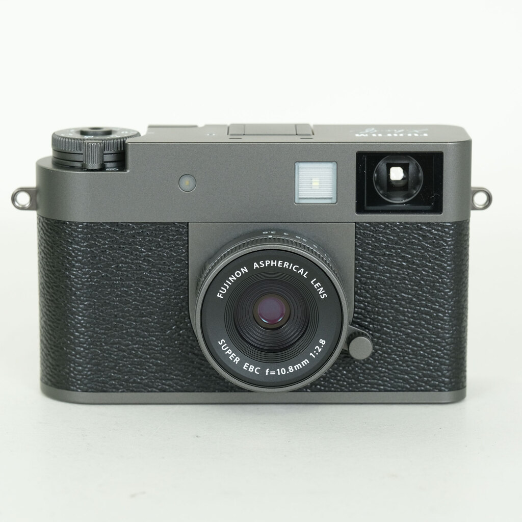 FUJIFILM X half X-HF1