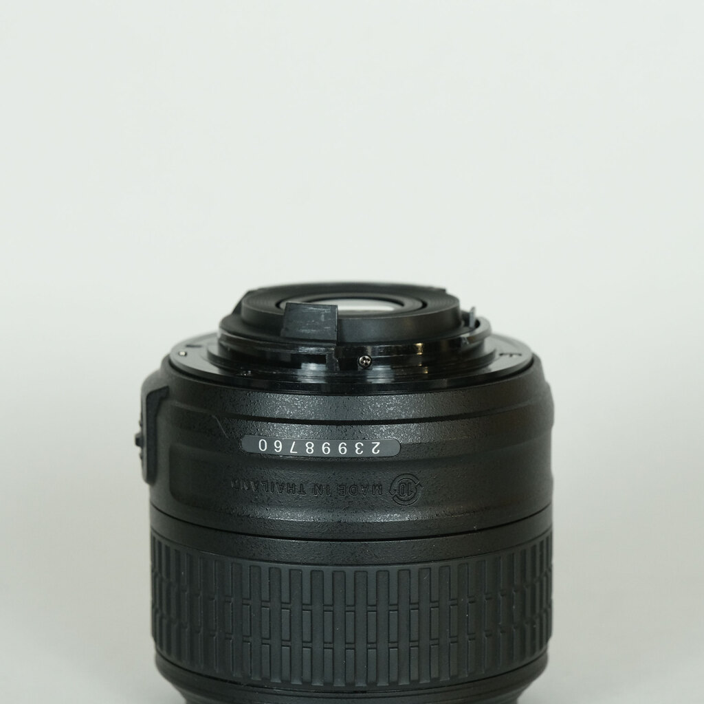 Nikon AF-S DX NIKKOR 18-55mm f3.5-5.6G VR II