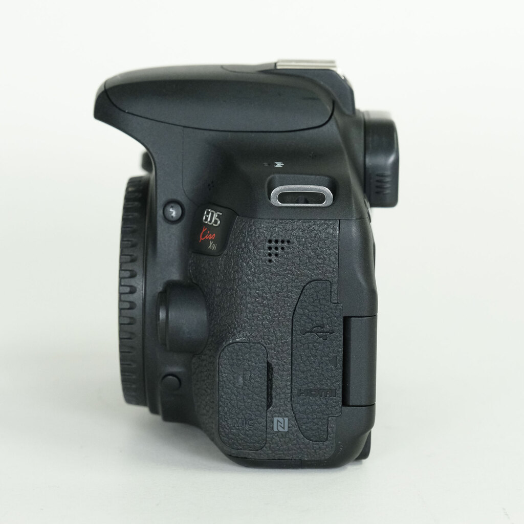 Canon EOS Kiss X9i
