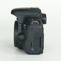 Canon EOS Kiss X9i