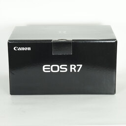 Canon EOS R7
