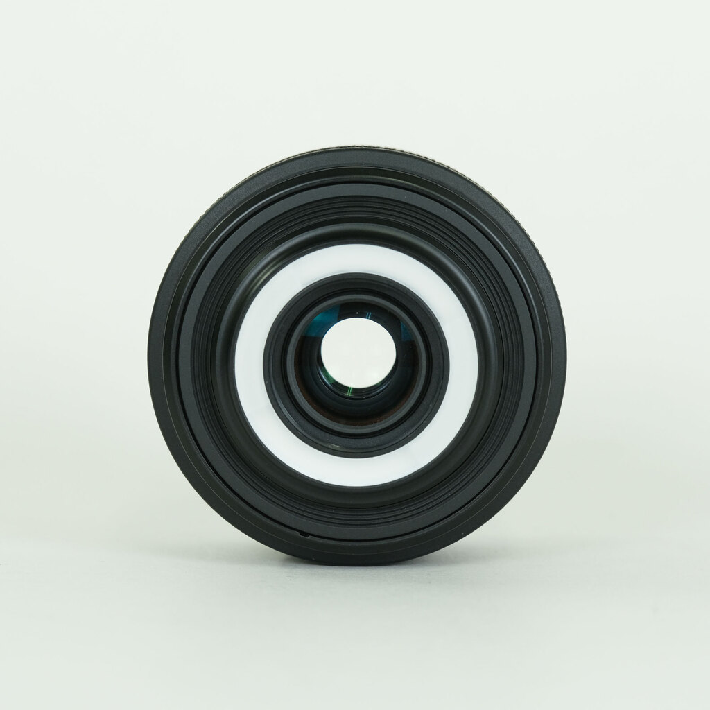 Canon EF-S35mm F2.8 マクロ IS STM