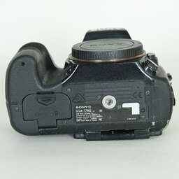 SONY α77IIボディ ILCA-77M2