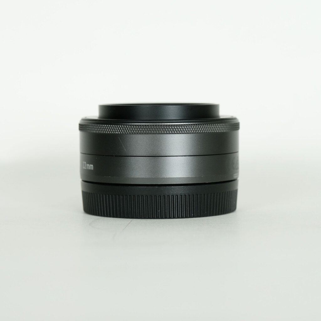 Canon EF-M22mm F2 STM