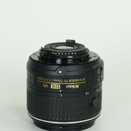 Nikon AF-S DX NIKKOR 18-55mm f3.5-5.6G VR II Nikon AF-S DX NIKKOR 18-55mm f3.5-5.6G VR II