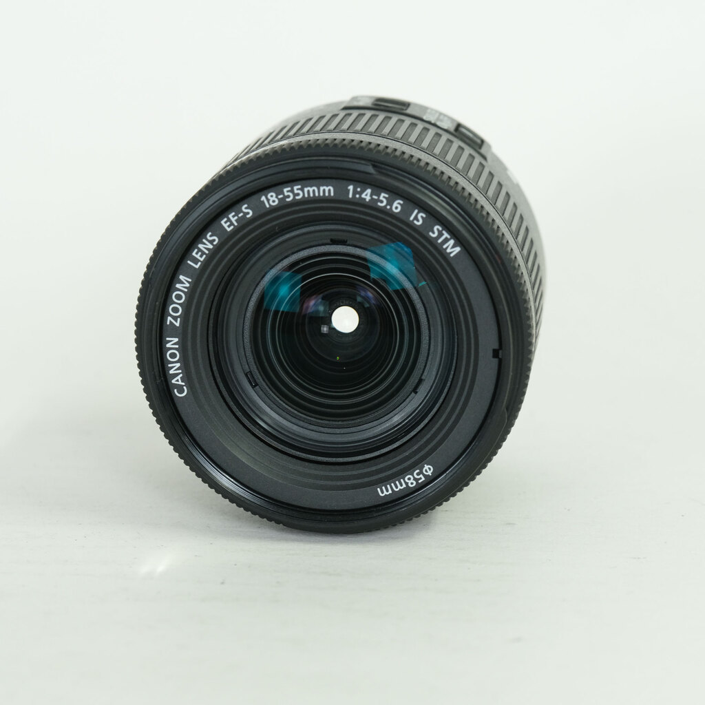 Canon EF-S18-55mm F4-5.6 IS STM