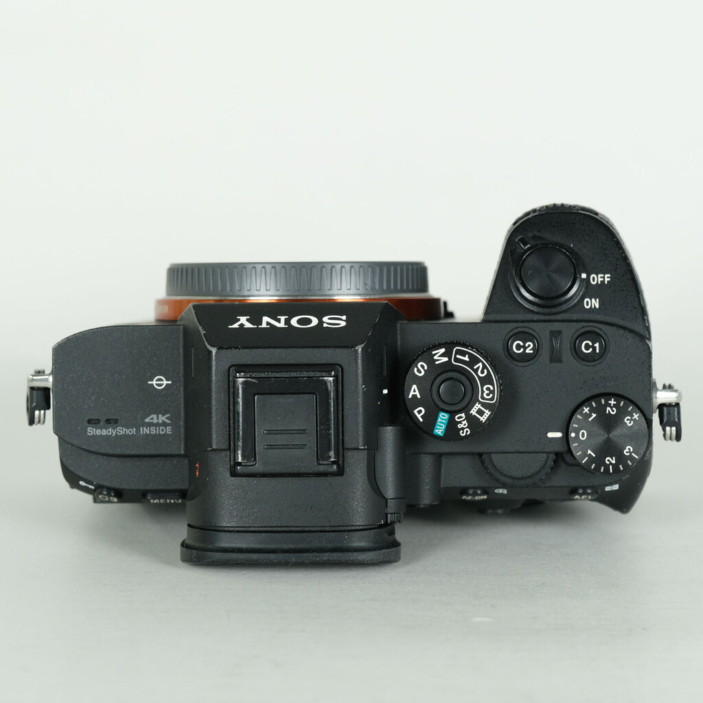 SONY α7R III（ILCE-7RM3）の出品 | ONE SCENE（ワンシーン）