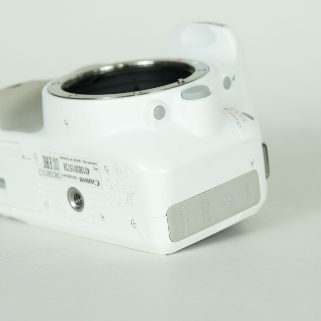 Canon EOS Kiss X7 ボディ ホワイトの出品 | ONE SCENE（ワンシーン）