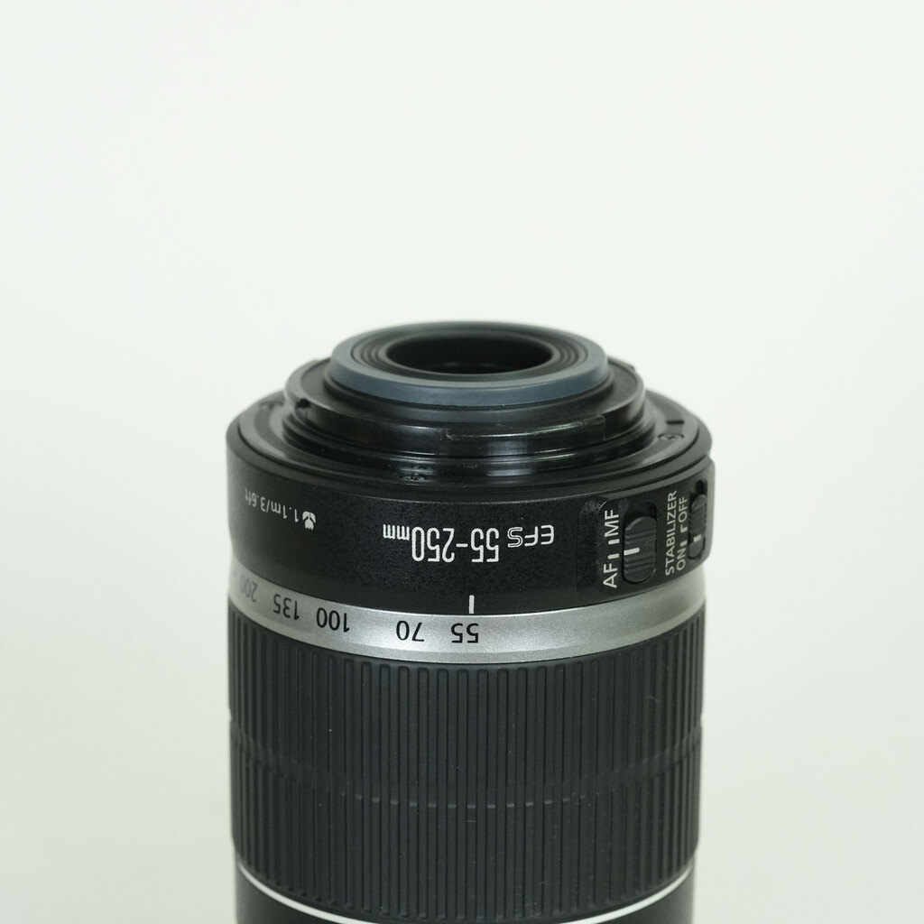 Canon EF-S55-250mm F4-5.6 IS Canon EF-S55-250mm F4-5.6 IS