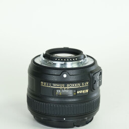 Nikon AF-S NIKKOR 50mm f/1.8G Nikon AF-S NIKKOR 50mm f/1.8G