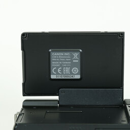 Canon EOS M200