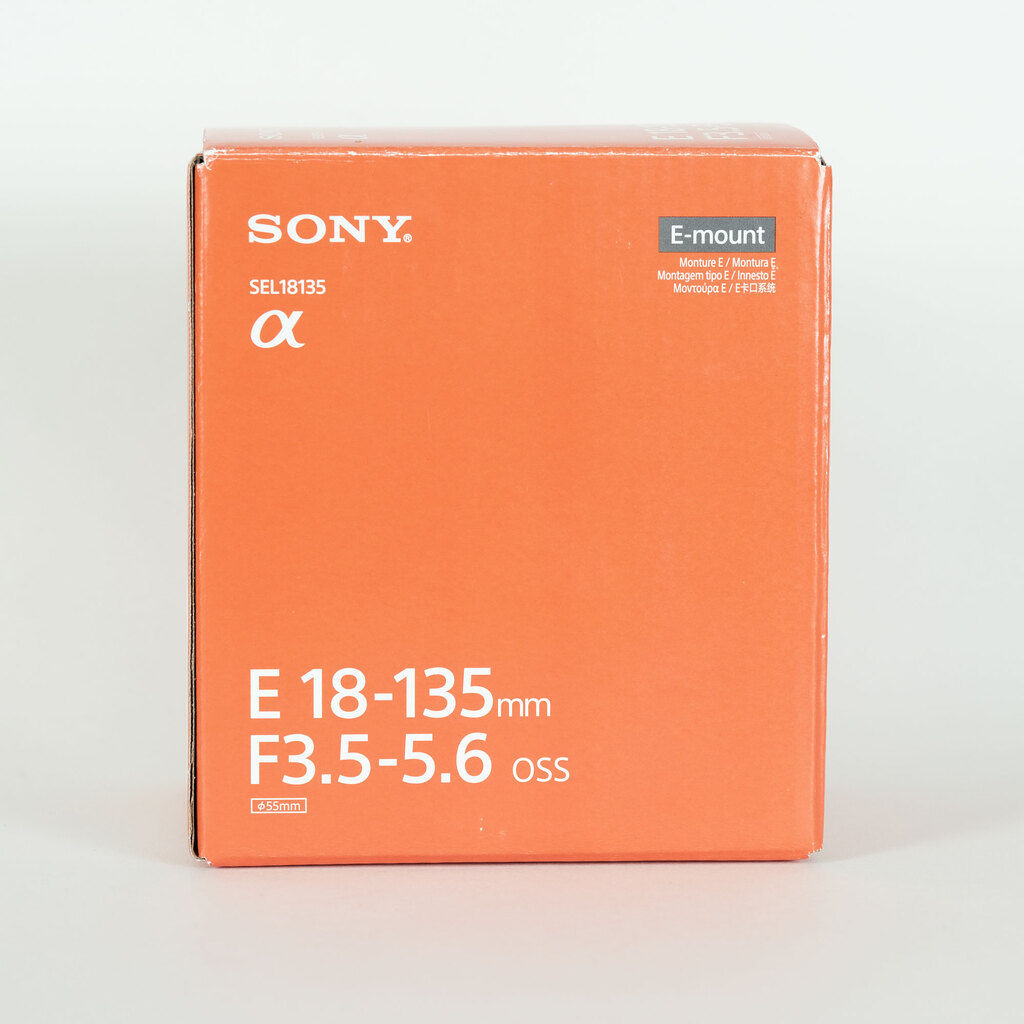SONY E 18-135mm F3.5-5.6 OSS SEL18135