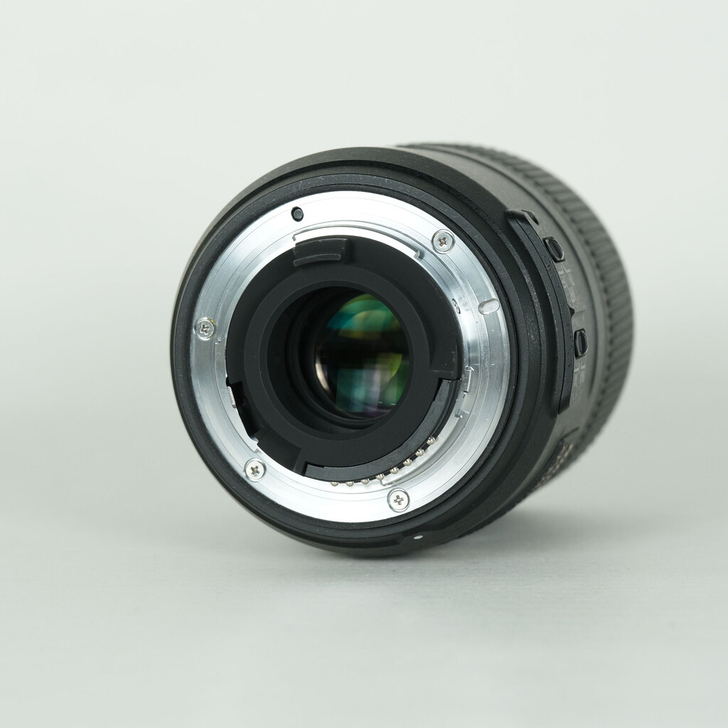 ニコン Nikon AF-S DX 85mm F3.5G ED VR　動作確認済 Nikon AF-S DX Micro NIKKOR 85mm F3.5G ED VRの出品 | ONE SCENE